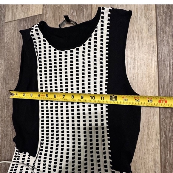 #7) Antonio Melani Black and White top Size M 
Excellent condition. - Picture 5 of 7